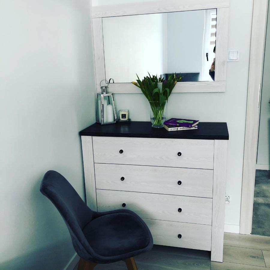 Apartament Happiness Jelenia Góra Екстериор снимка