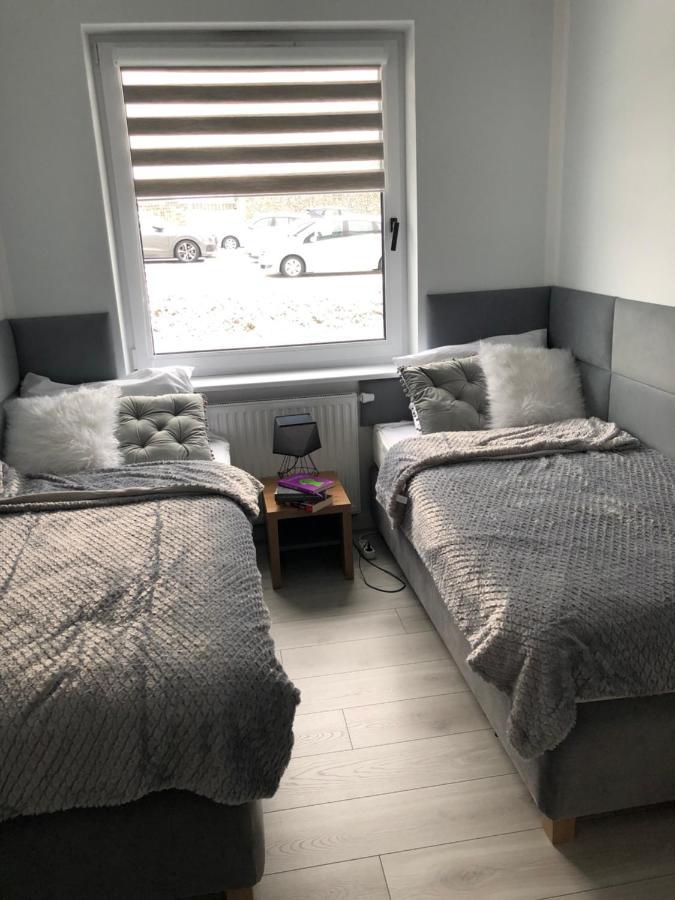 Apartament Happiness Jelenia Góra Екстериор снимка