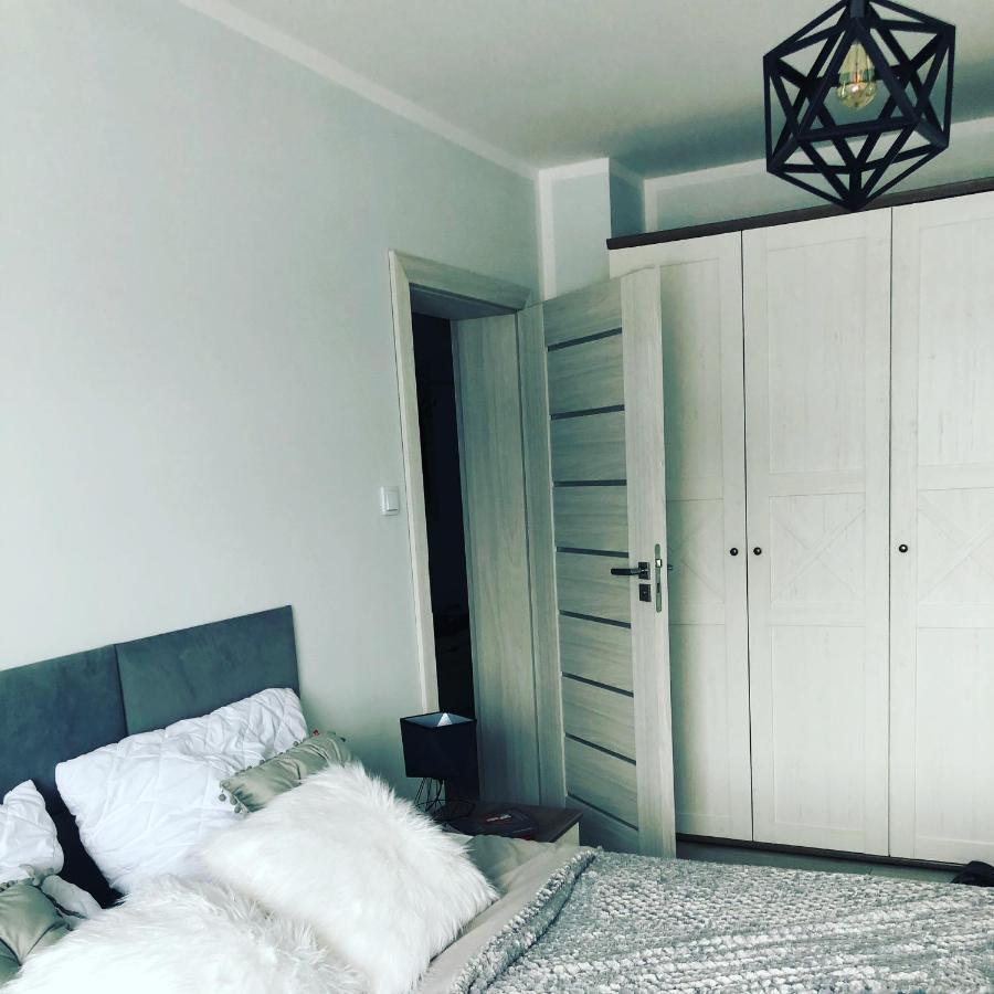Apartament Happiness Jelenia Góra Екстериор снимка