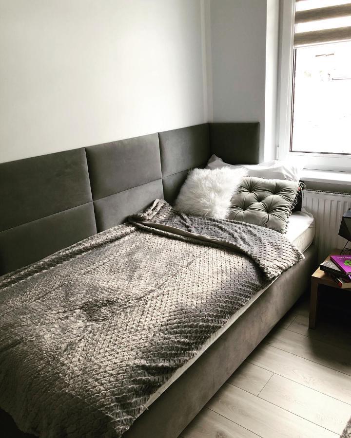 Apartament Happiness Jelenia Góra Екстериор снимка